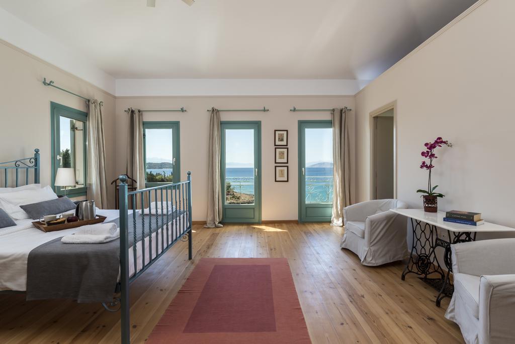 Electra Beachfront Villa Kranidi Exterior photo