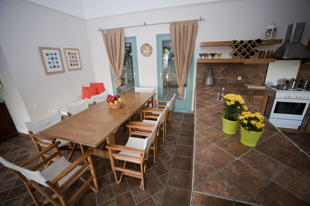 Electra Beachfront Villa Kranidi Exterior photo